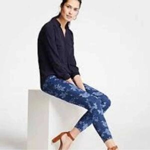 Ann Taylor Skinny Crop